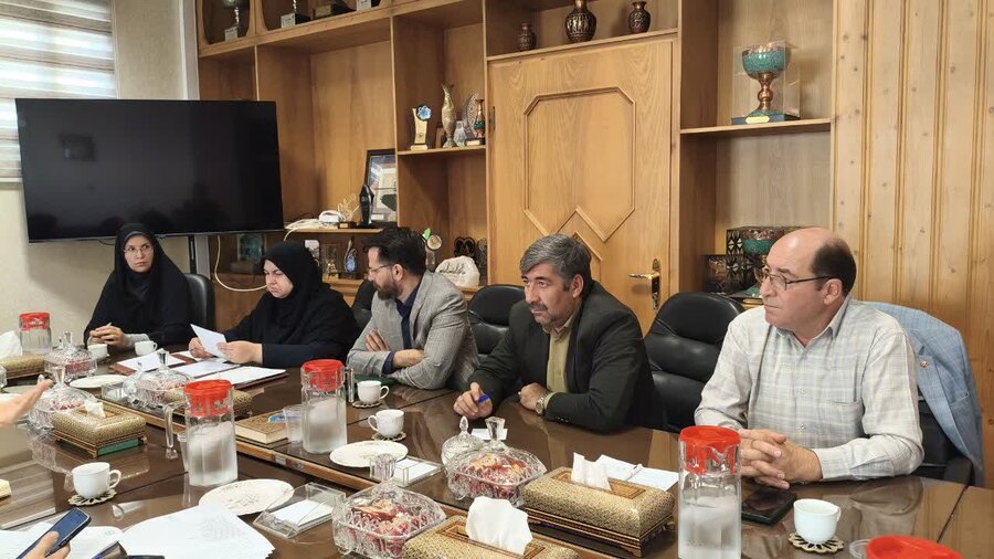 بررسی درخواستهای پرسنلی در کمیته نقل و انتقالات بهزیستی استان اصفهان