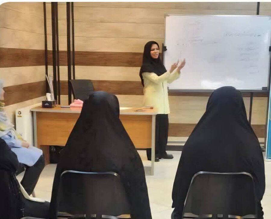 شهرری |  «سلام محله» با برگزاری کارگاه «آغاز عاشقانه؛ از امروز تا همیشه» در محمودآباد