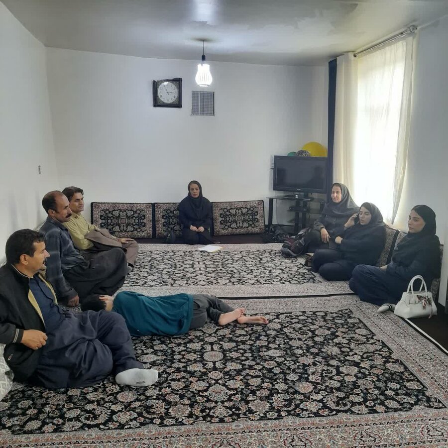 منازل توانخواهان دارای معلولیت شدید در روستای دولاب توسط مسئولان بهزیستی کردستان بازدید شد