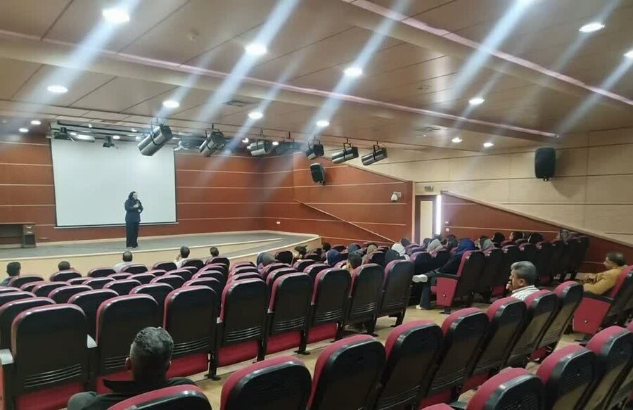 کارگاه آموزشی «سفر به دنیای نوجوانی» برای والدین کردستانی برگزار شد