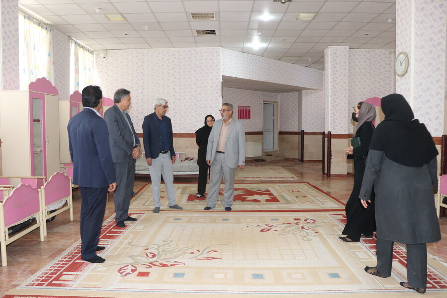 بازدید مدیرکل بهزیستی استان کرمان از مرکز نگهداری از کودکان ۳تا ۶ سال کرمانیان