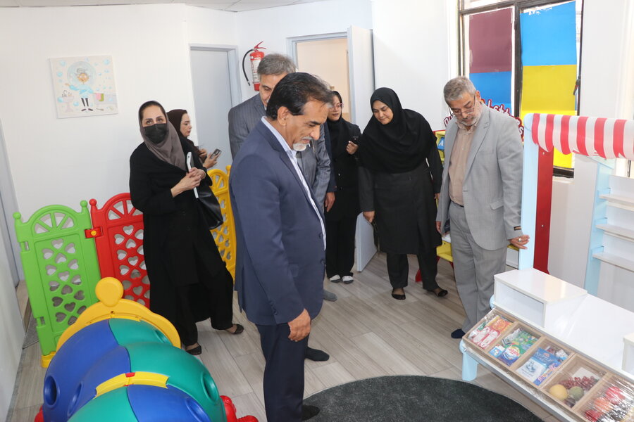 بازدید مدیرکل بهزیستی استان کرمان از مرکز نگهداری از کودکان ۳تا ۶ سال کرمانیان