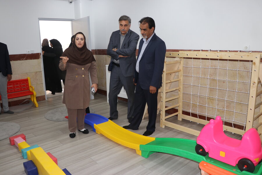 بازدید مدیرکل بهزیستی استان کرمان از مرکز نگهداری از کودکان ۳تا ۶ سال کرمانیان