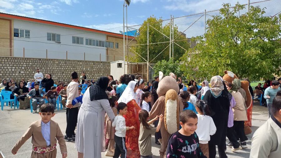 هفته ملی کودک در مدرسه باغچه‌بان مریوان گرامی داشته شد