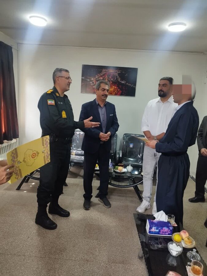 بهزیستی سقز از فرمانده انتظامی و رئیس پلیس مبارزه با مواد مخدر این شهرستان تقدیر کرد