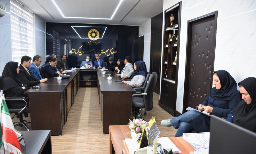 حضور 5ساعتۀ نماینده مجلس در بهزیستی