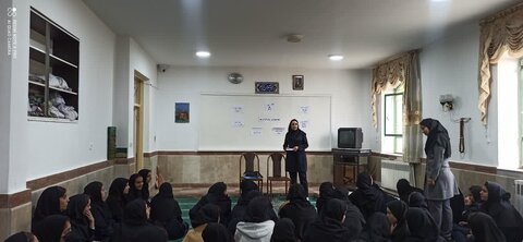 آذر- شرقی