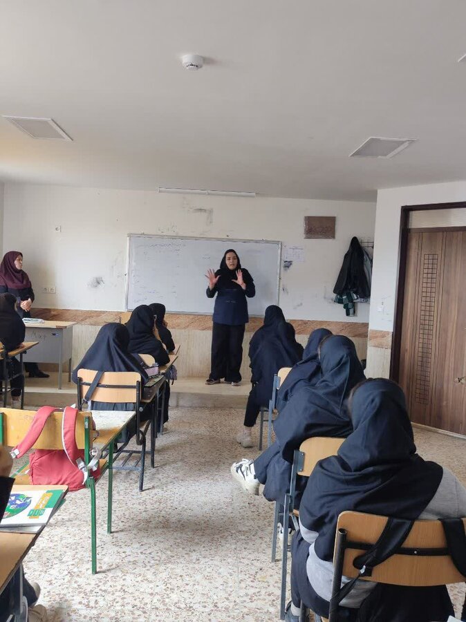 کارگاه توانمندسازی روانشناختی دانشآموزان در نایسر سنندج برگزار شد