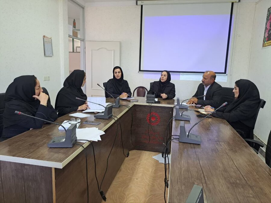 برگزاری نشست تخصصی رئیس بهزیستی بیله سوار با مسئولین مراکز مثبت زندگی جهت ارتقای خدمات و بررسی عملکرد ۶ ماهه