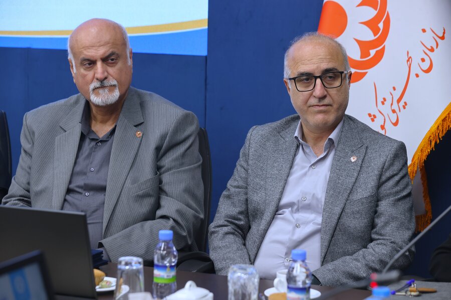 نشست صمیمی رئیس سازمان بهزیستی کشور با تشکل های نابینایان