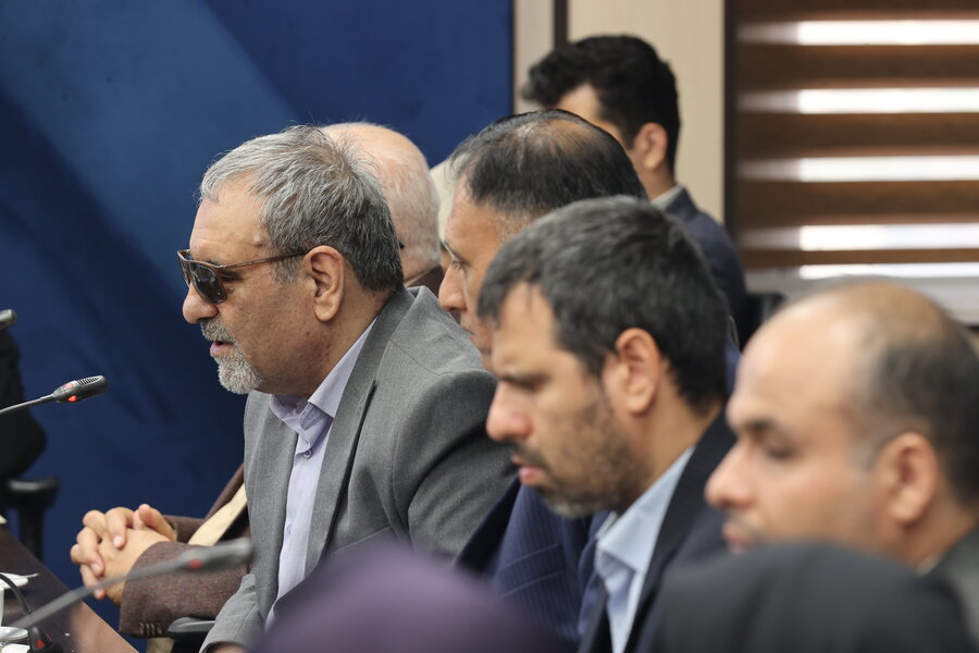 نشست صمیمی رئیس سازمان بهزیستی کشور با تشکل های نابینایان