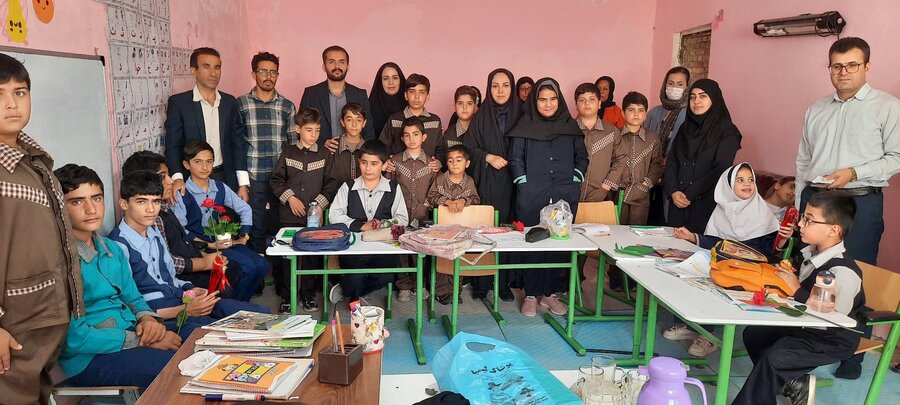 بازدید مسئولان بهزیستی و فرمانداری دزپارت از مدرسه استثنایی در هفته ملی کودک