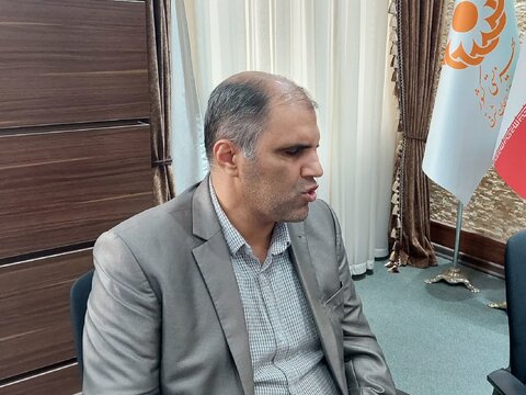 آذر- شرقی