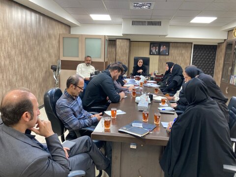 شمیرانات | نشست بررسی عملکرد و رفع موانع «طرح سلام» وتأکید بر هم‌افزایی تخصصی برای توسعه خدمات محله‌محور