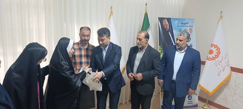 ورامین | تجلیل از روشندلان شهرستان در مرکز مثبت زندگی۳۵۵۹۱
