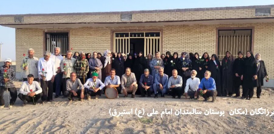 دورهمی سالمندان شهربابک به مناسبت روز جهانی سالمند