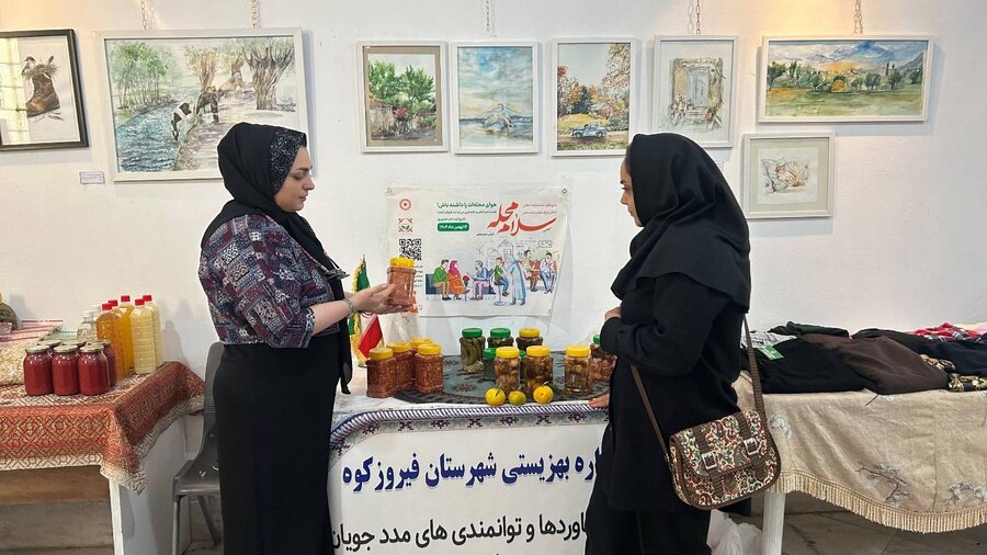 فیروزکوه | برپایی نمایشگاه توانمندی‌ها و دستاوردهای مددجویان بهزیستی در قالب طرح «سلام محله»