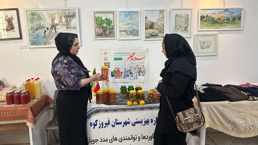 فیروزکوه | برپایی نمایشگاه توانمندی‌ها و دستاوردهای مددجویان بهزیستی در قالب طرح «سلام محله»