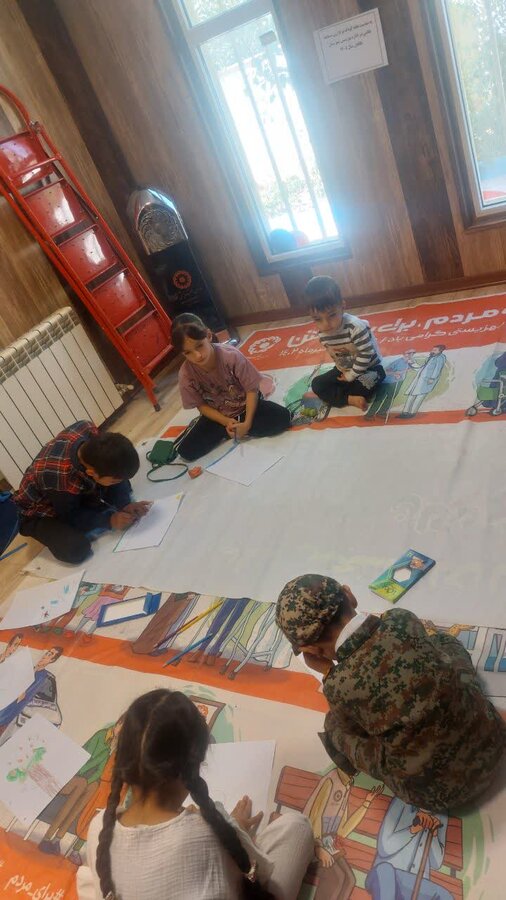 رنگ‌آمیزی دنیای کودکی در طالقان؛ برگزاری مسابقه نقاشی به مناسبت هفته ملی کودک