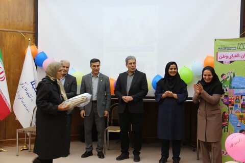 گزارش تصویری | گرامیداشت هفته سالمند با برگزاری همایش «نسل‌ها در کنار هم» در همدان (بخش نخست)