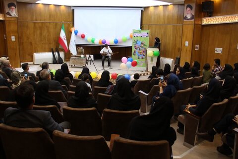 گزارش تصویری | گرامیداشت هفته سالمند با برگزاری همایش «نسل‌ها در کنار هم» در همدان (بخش دوم)