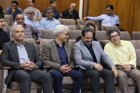 گزارش تصویری | گرامیداشت هفته سالمند با برگزاری همایش «نسل‌ها در کنار هم» در همدان (بخش دوم)