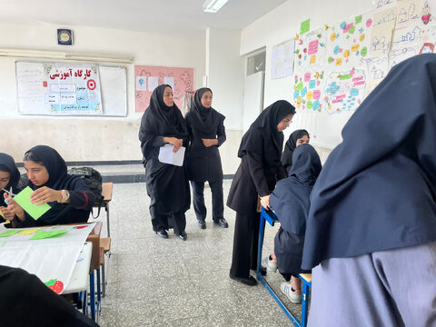 تقویت مشارکت اجتماعی دختران نوجوان محله سرابی تویسرکان در قالب طرح مانا
