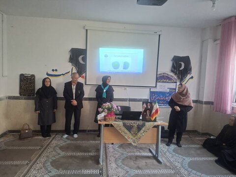 برگزاری کارگاه آموزش خانواده در ازندریان با هدف پیشگیری از آسیب‌های اجتماعی