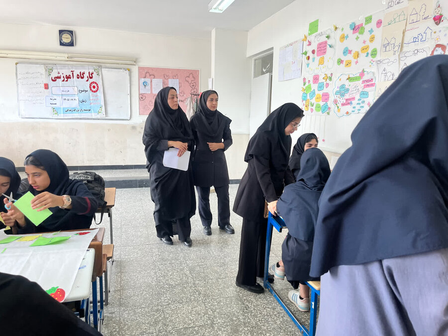 تقویت مشارکت اجتماعی دختران نوجوان محله سرابی تویسرکان در قالب طرح مانا