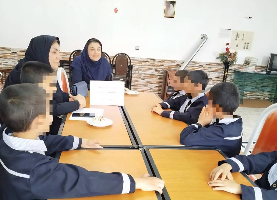 برگزاری جلسه مشاوره و سلامت روان برای کودکان خانه کودک و نوجوان گلستان ارم میاندوآب