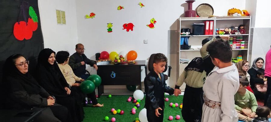 بازدید رئیس بهزیستی شاهین دژ از مرکز روزانه توانبخشی کودکان ذهنی فیدان
