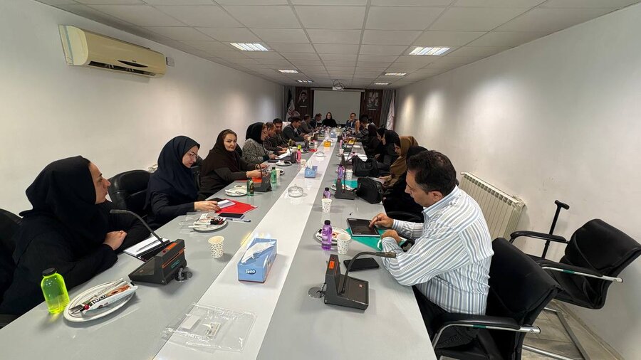 نشست تخصصی ذیحساب بهزیستی کردستان با عاملین ذیحساب شهرستان‌ها برگزار شد