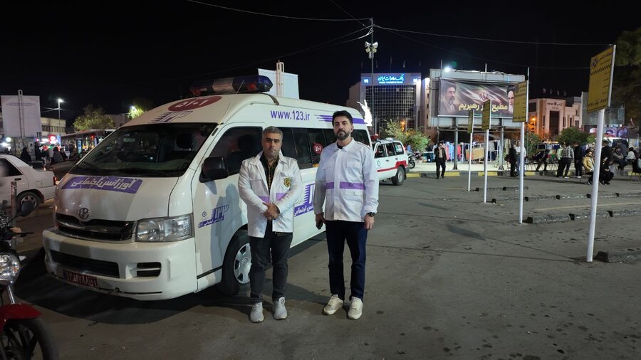 غرفه بهزیستی کردستان همزمان با روز عصای سفید در میدان آزادی سنندج برپا شد