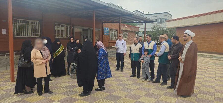 زائران نابینای رزن راهی مشهد مقدس شدند