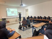 انتخاب آگاهانه؛ محور دوره آموزشی پیش از ازدواج به دانش‌آموزان کبودرآهنگ