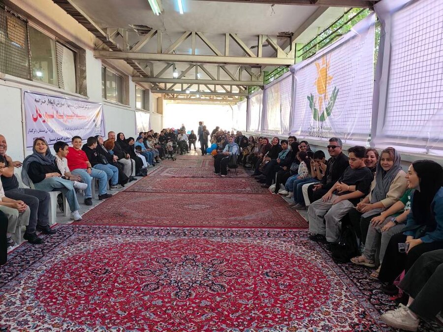 از شادی کودکان تا تجلیل از مربیان نابینا؛ گرامیداشت روز عصای سفید در مرکز خزانه