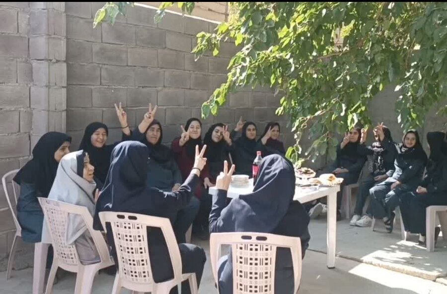 جشن روز جهانی دختر در مرکز حرفهآموزی نور کبودرآهنگ برگزار شد