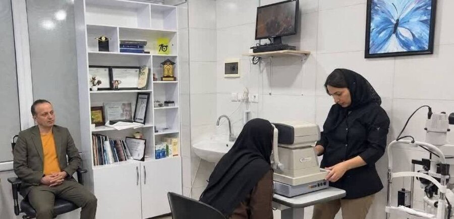 بازدید رئیس بهزیستی اشنویه از مرکز بینایی‌سنجی