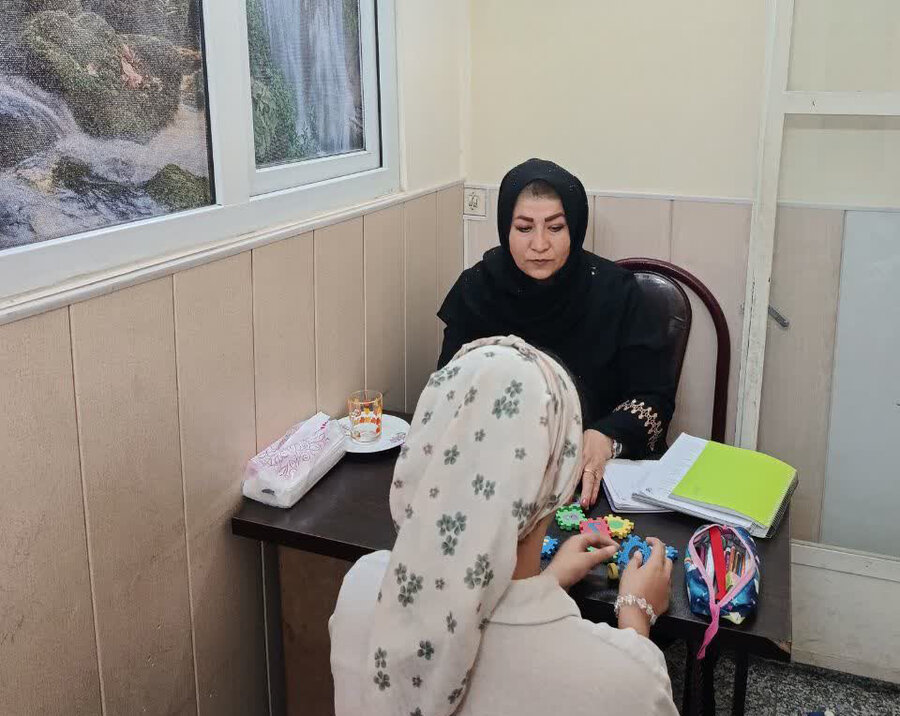 مشاوره رایگان برای کودکان؛ گامی در مسیر ارتقای سلامت روان در همدان