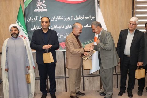 گزارش تصویری ا مراسم تجلیل از ورزشکاران و مدال‌آوران هیئت ورزش‌های نابینایان و کم‌بینایان استان مرکزی
