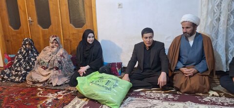 آذر- شرقی
