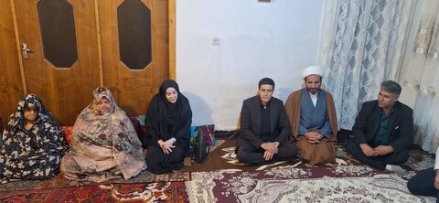 آذر- شرقی