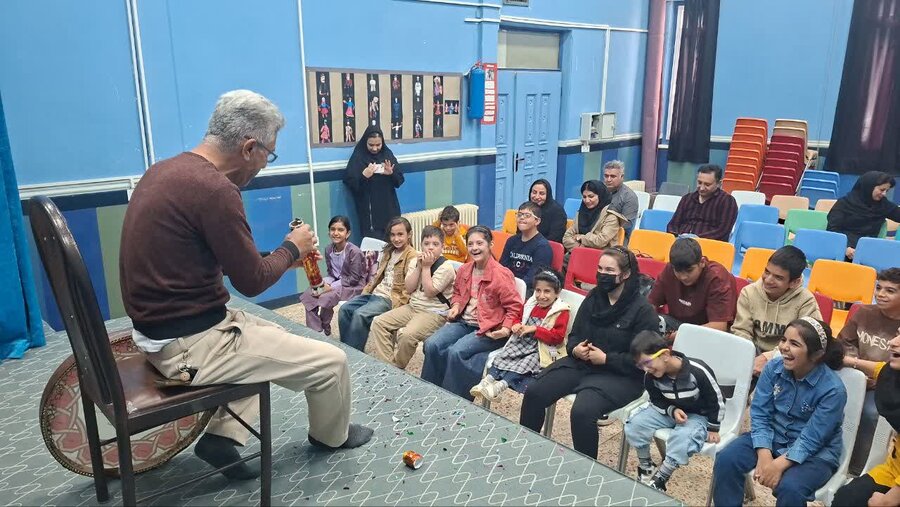 به مناسبت روز جهانی کودک جنگ شادی در کامیاران برگزار شد
