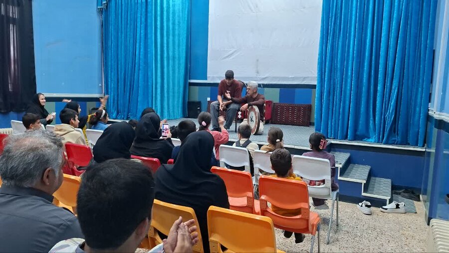 به مناسبت روز جهانی کودک جنگ شادی در کامیاران برگزار شد