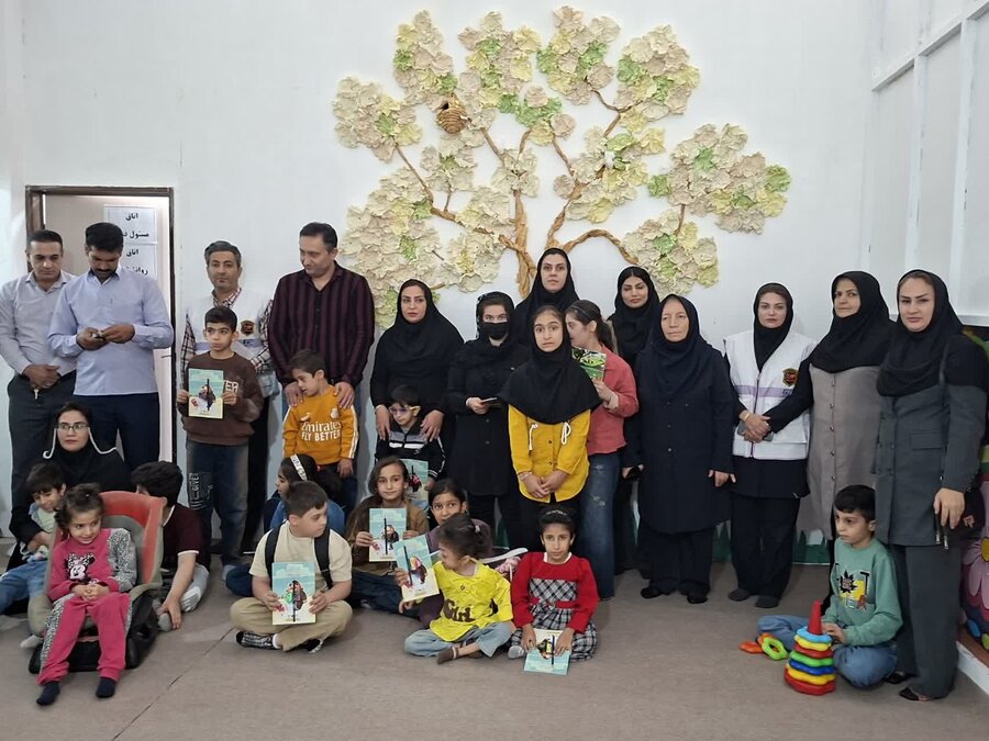 مسئولان کامیاران با کودکان مرکز توانبخشی راهین دیدار کردند