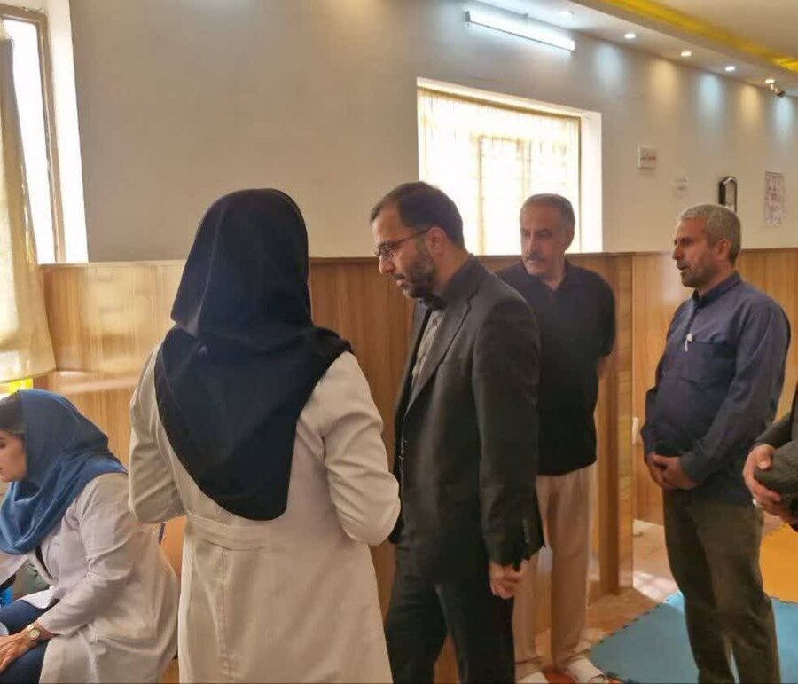 بازدید عباس گودرزی، نماینده بروجرد از مرکز اتیسم «حکمت»؛ تأکید بر ضرورت حمایت‌های گسترده از خانواده‌های کودکان اتیسم
