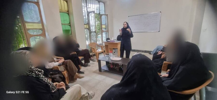 کازرون|برگزاری کارگاه آموزشی مهارت مدیریت استرس در مرکز مثبت زندگی کد ۷۵۱۴شهرستان کازرون
