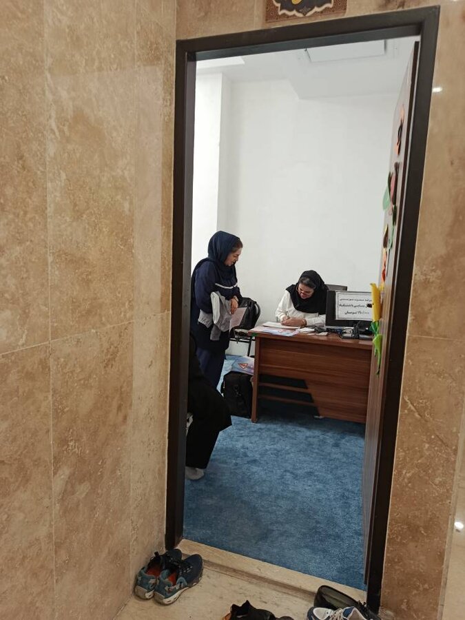 شمیرانات | در راستای طرح محله محور  اجرای طرح رایگان بینایی‌سنجی و غربالگری تنبلی چشم در لواسانات با همت بهزیستی