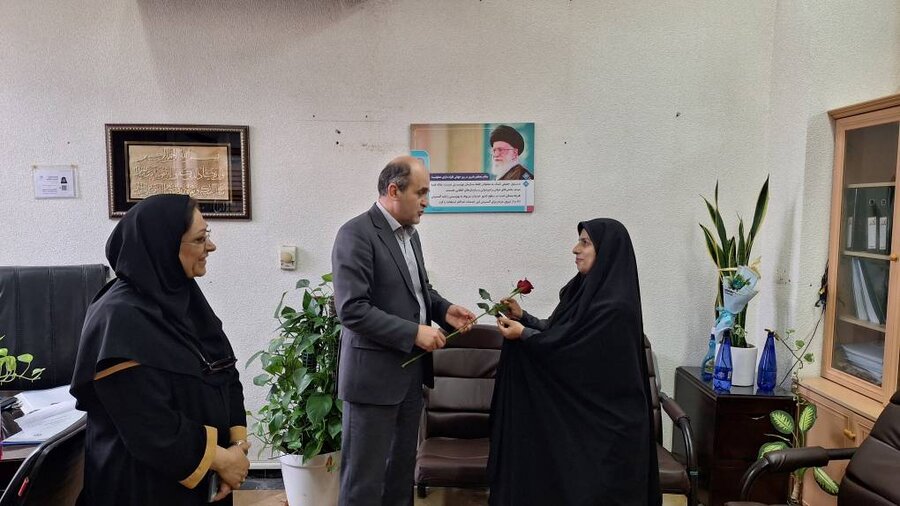 تبریک روز پرستار به همکاران