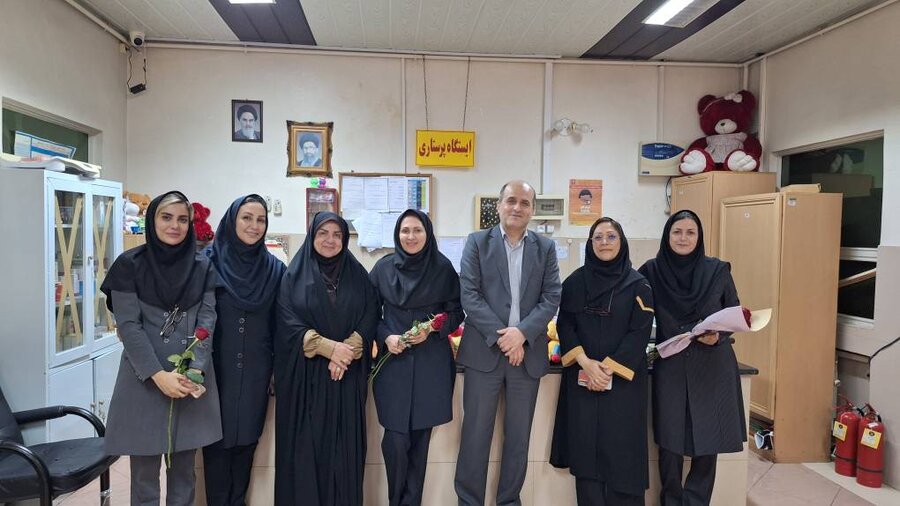 مدیرکل بهزیستی گیلان، با حضور در محل کار پرستاران روز پرستار را به آنان تبریک گفت 